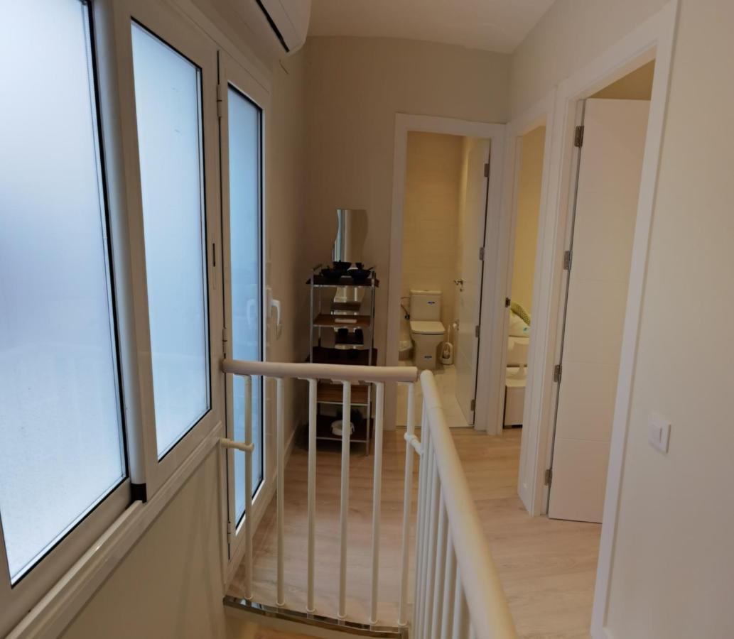 הוספיטלט דה יוברגאט Barcelona Duplex De 3 Habitaciones מראה חיצוני תמונה